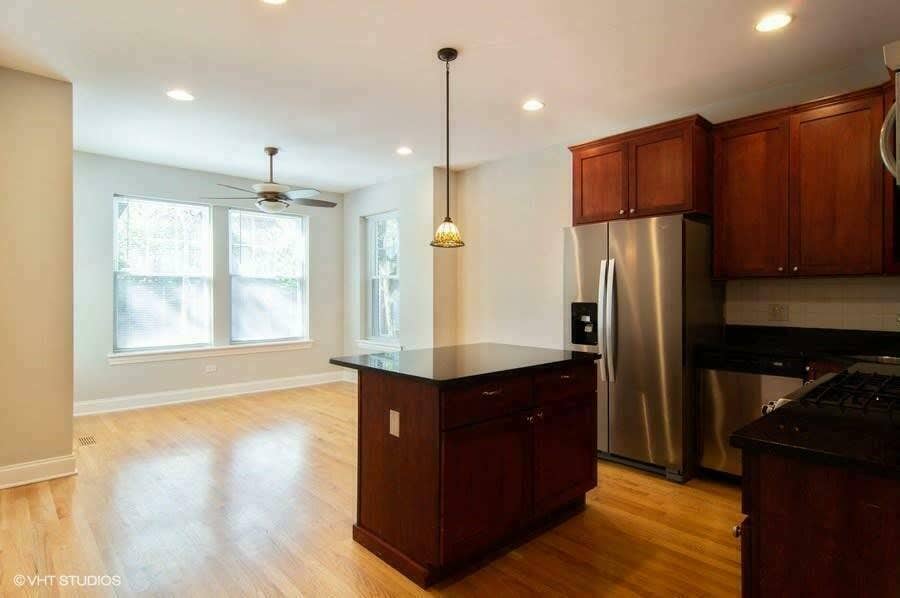 1330 W ARGYLE Street, Chicago, IL 60640 1330 W ARGYLE Street, Chicago, IL 60640