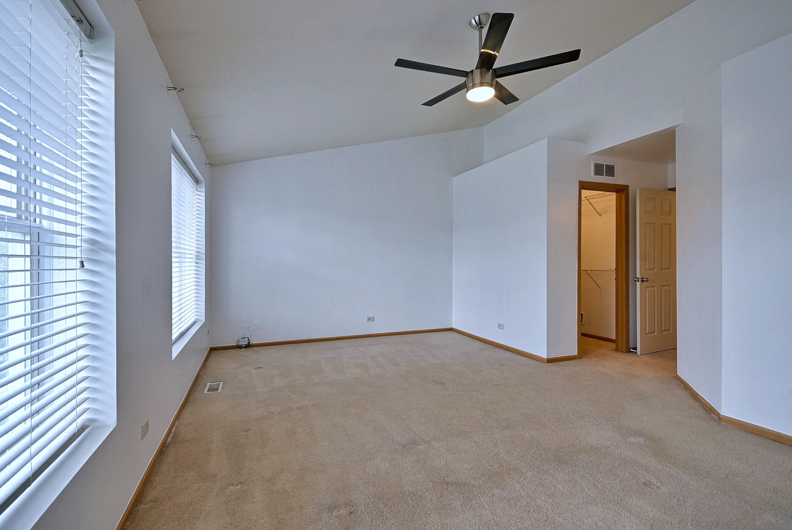 1087 Delta Drive, #1087, Elgin, IL 60123