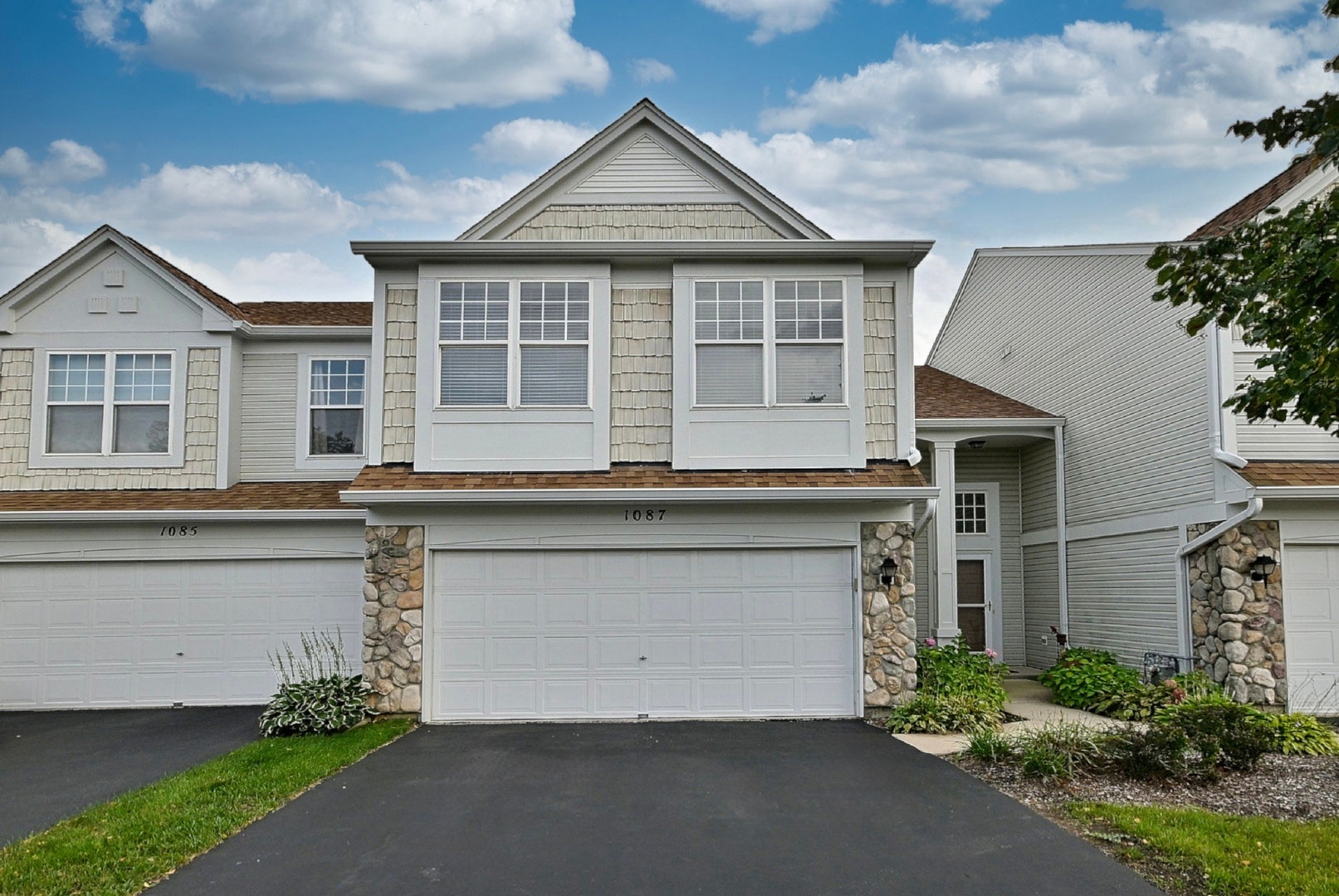 1087 Delta Drive, #1087, Elgin, IL 60123