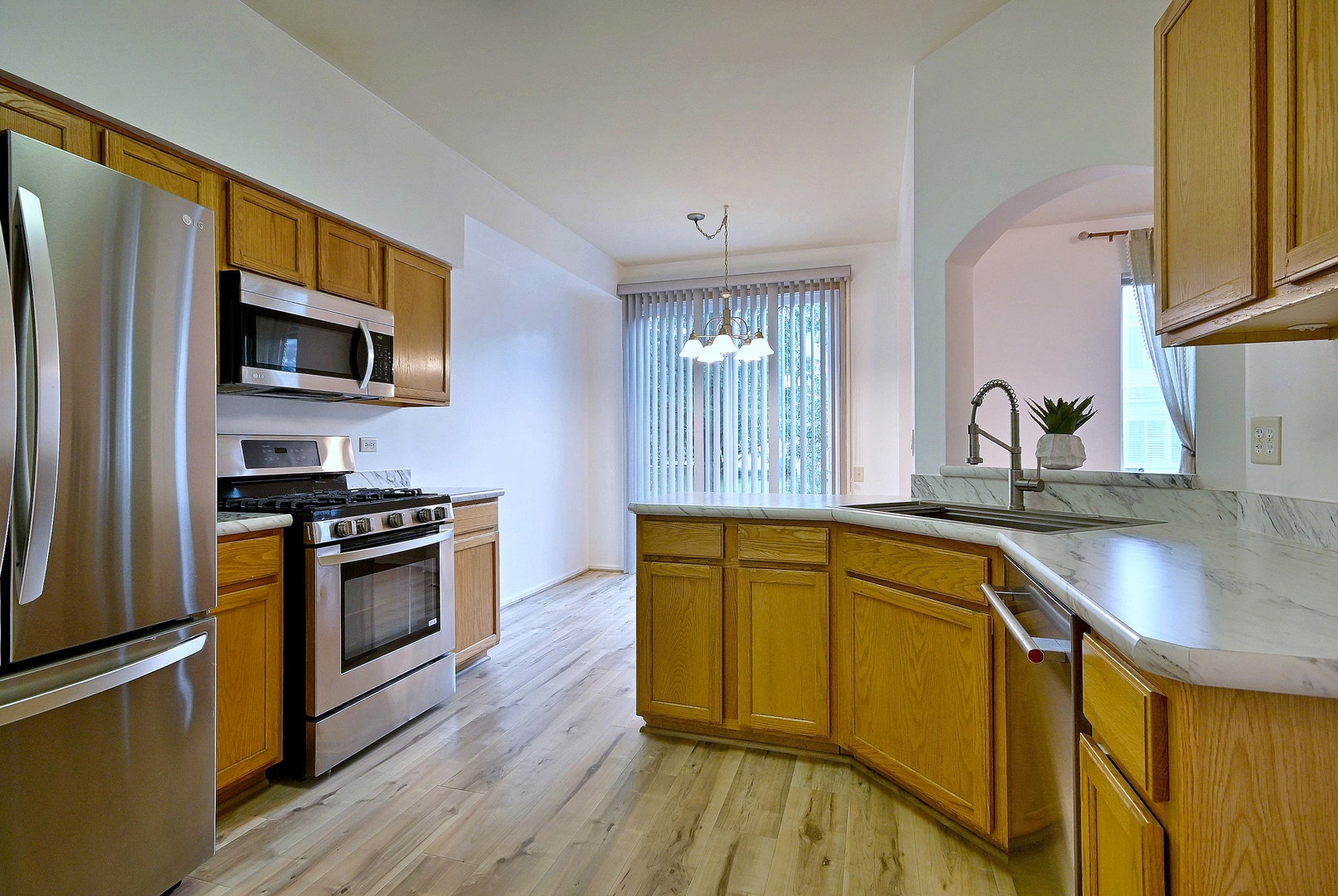 1087 Delta Drive, #1087, Elgin, IL 60123