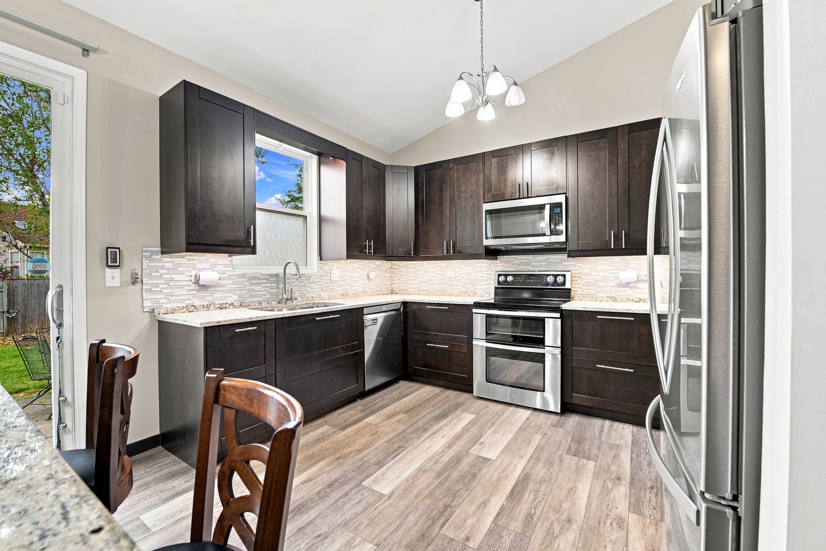 2811 Stonewall Lane, Joliet, IL 60435 2811 Stonewall Lane, Joliet, IL 60435