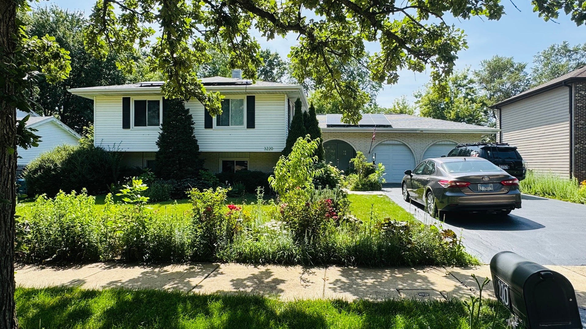 3220 Saratoga Avenue, Downers Grove, IL 60515 3220 Saratoga Avenue, Downers Grove, IL 60515
