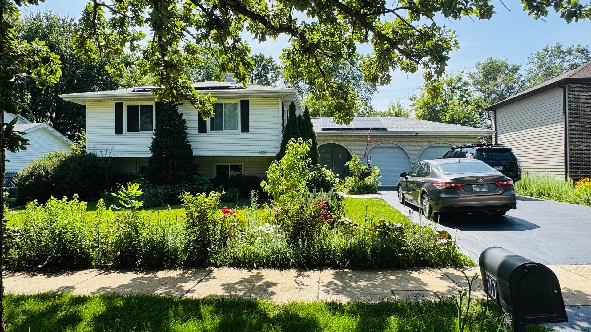 3220 Saratoga Avenue, Downers Grove, IL 60515 3220 Saratoga Avenue, Downers Grove, IL 60515