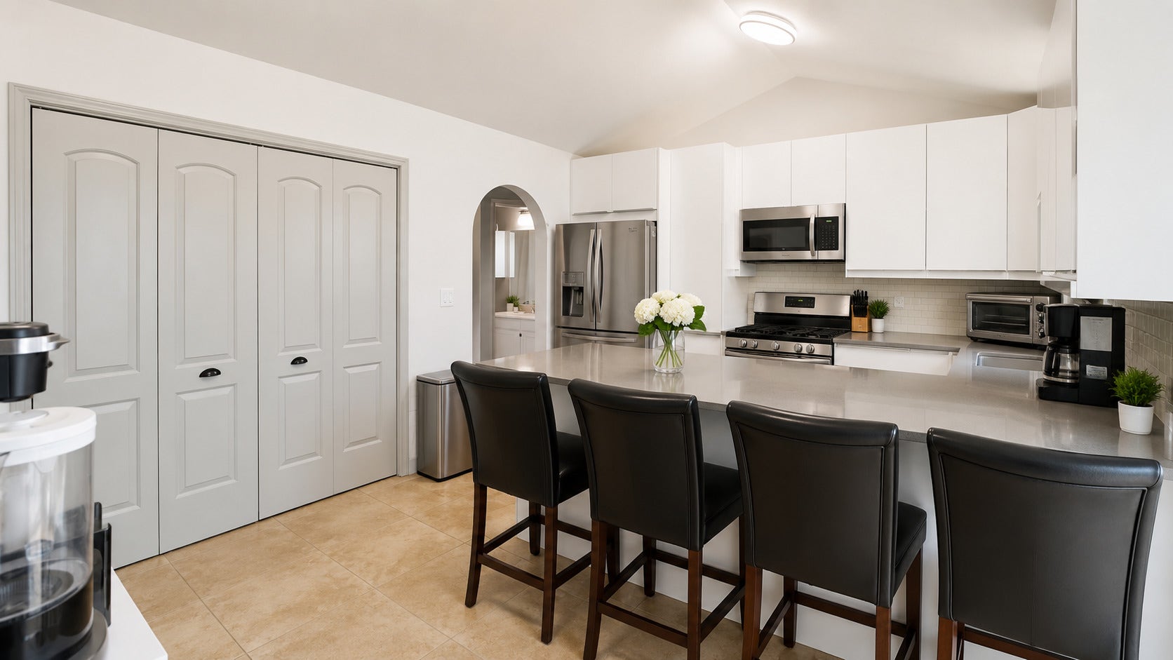 3220 Saratoga Avenue, Downers Grove, IL 60515 3220 Saratoga Avenue, Downers Grove, IL 60515
