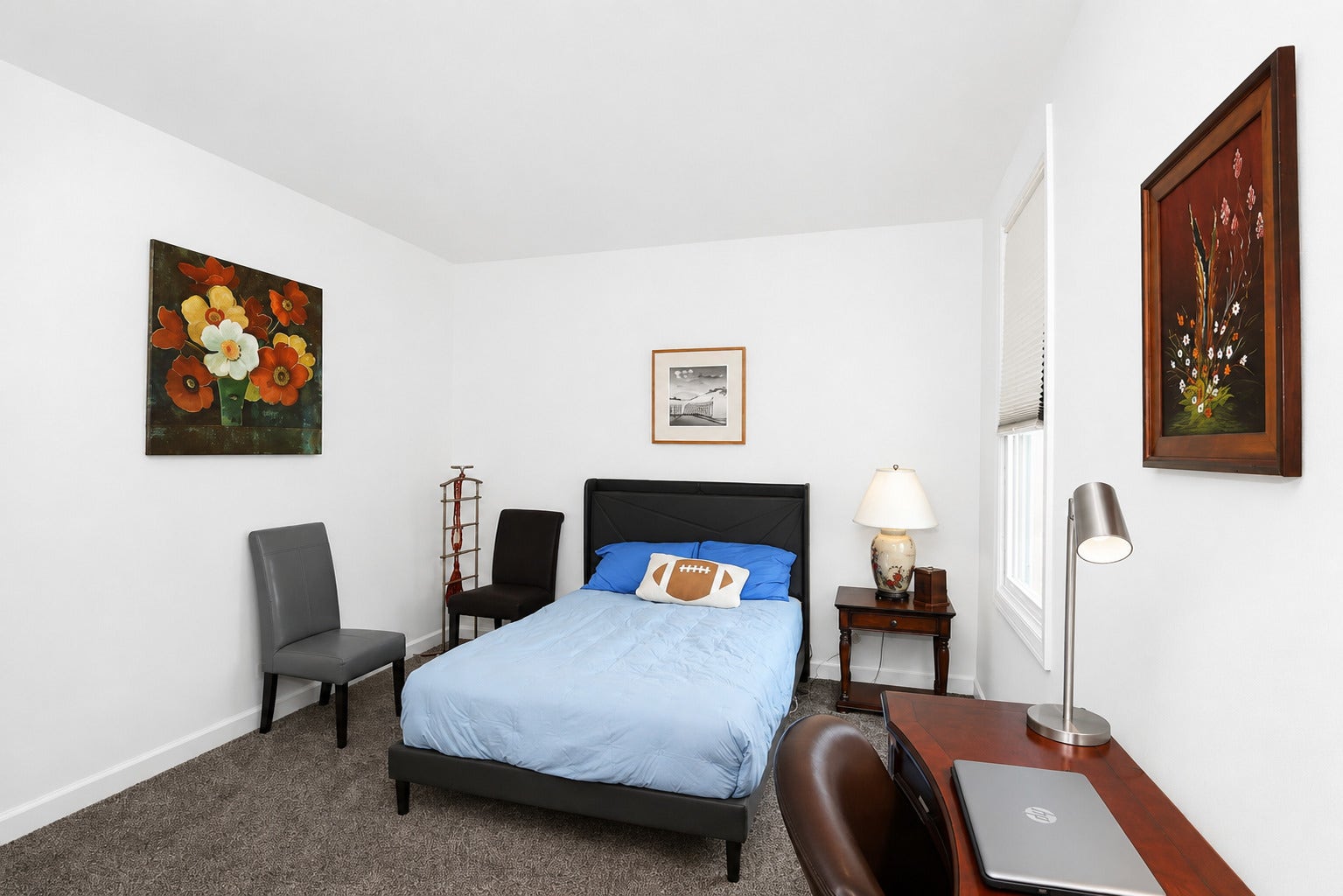 161 S Grove Avenue, Elgin, IL 60120 161 S Grove Avenue, Elgin, IL 60120