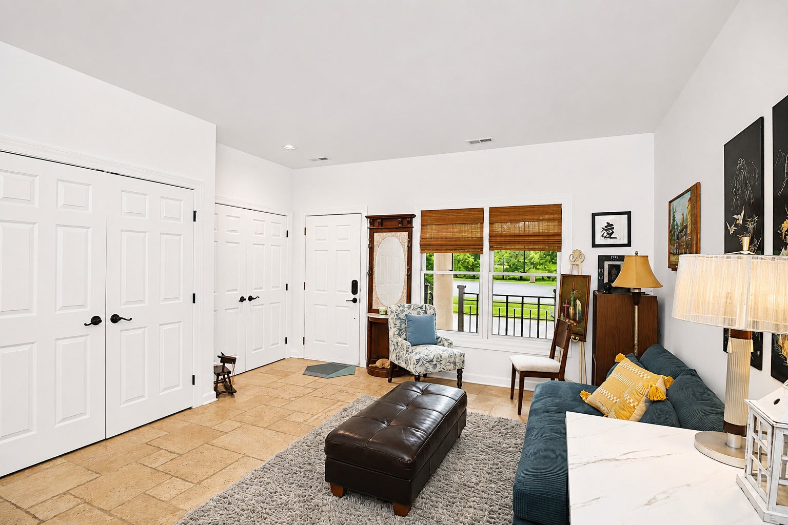 161 S Grove Avenue, Elgin, IL 60120 161 S Grove Avenue, Elgin, IL 60120