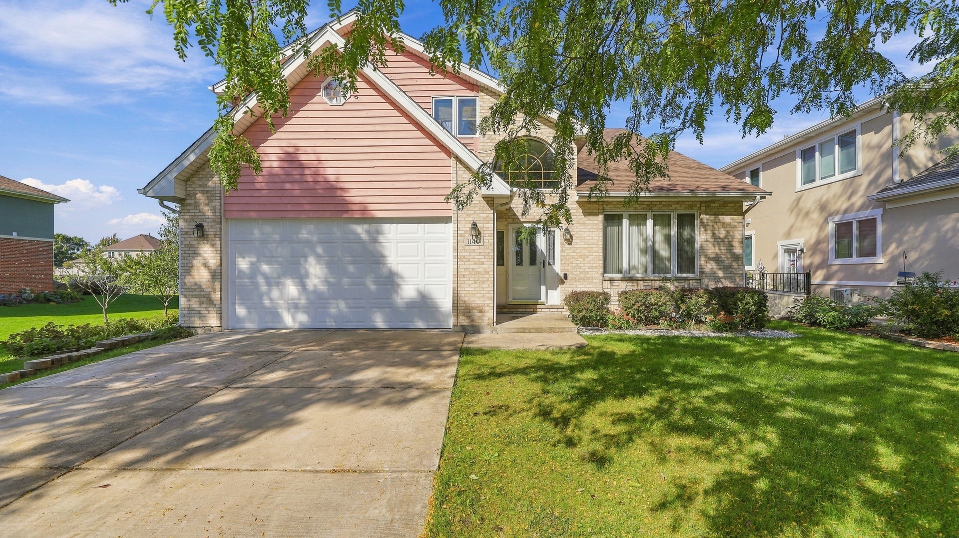 1140 Crystal Avenue, Downers Grove, IL 60516