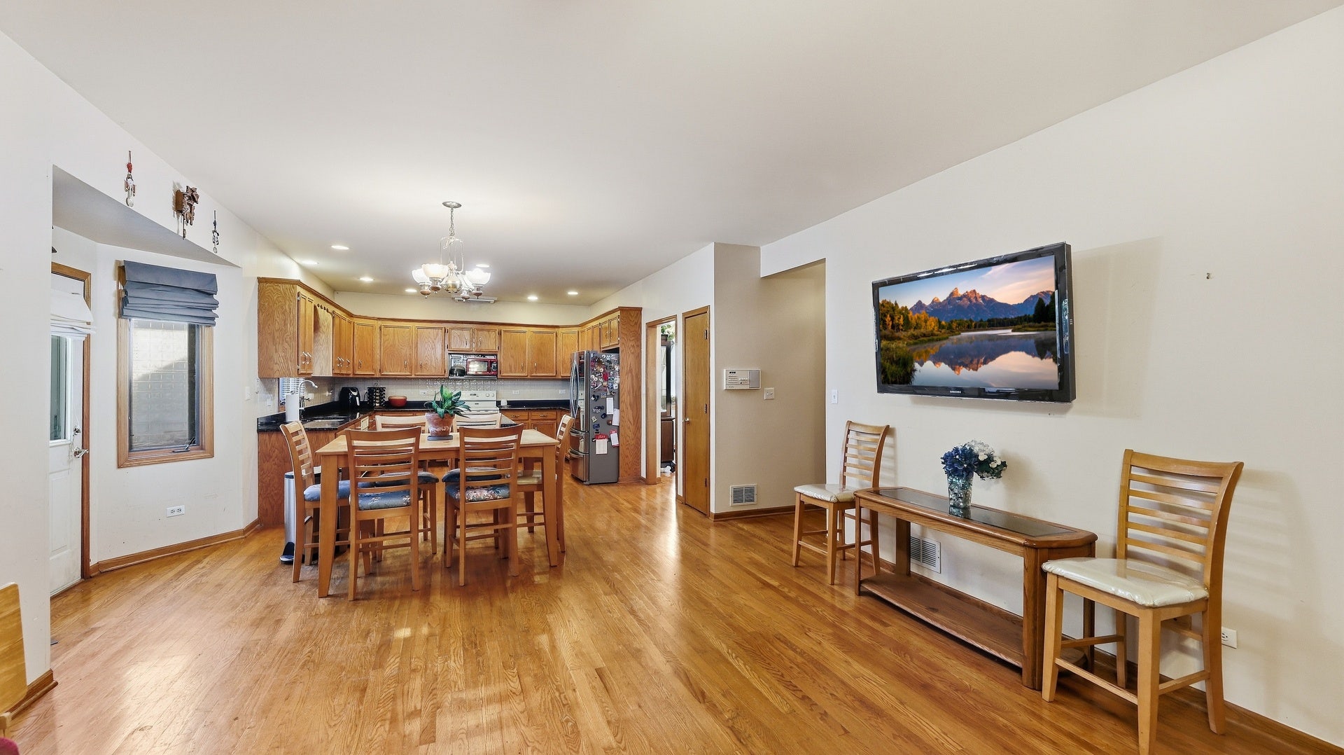 1140 Crystal Avenue, Downers Grove, IL 60516
