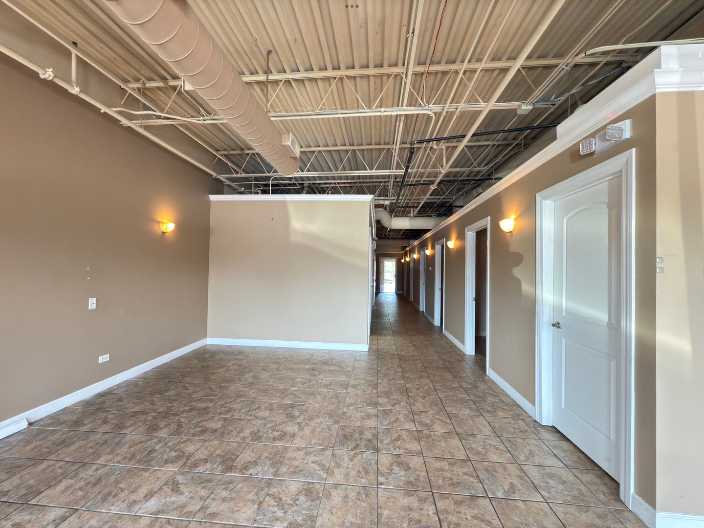 16646 Oak Park Avenue, Tinley Park, IL 60477