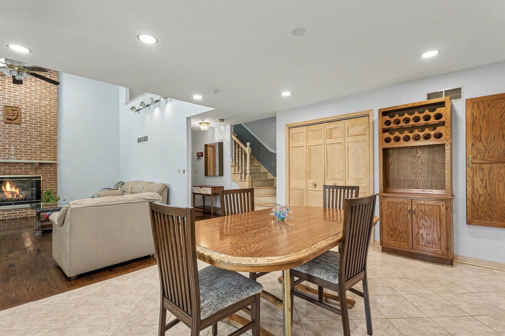 703 Westridge Road, Joliet, IL 60431 703 Westridge Road, Joliet, IL 60431