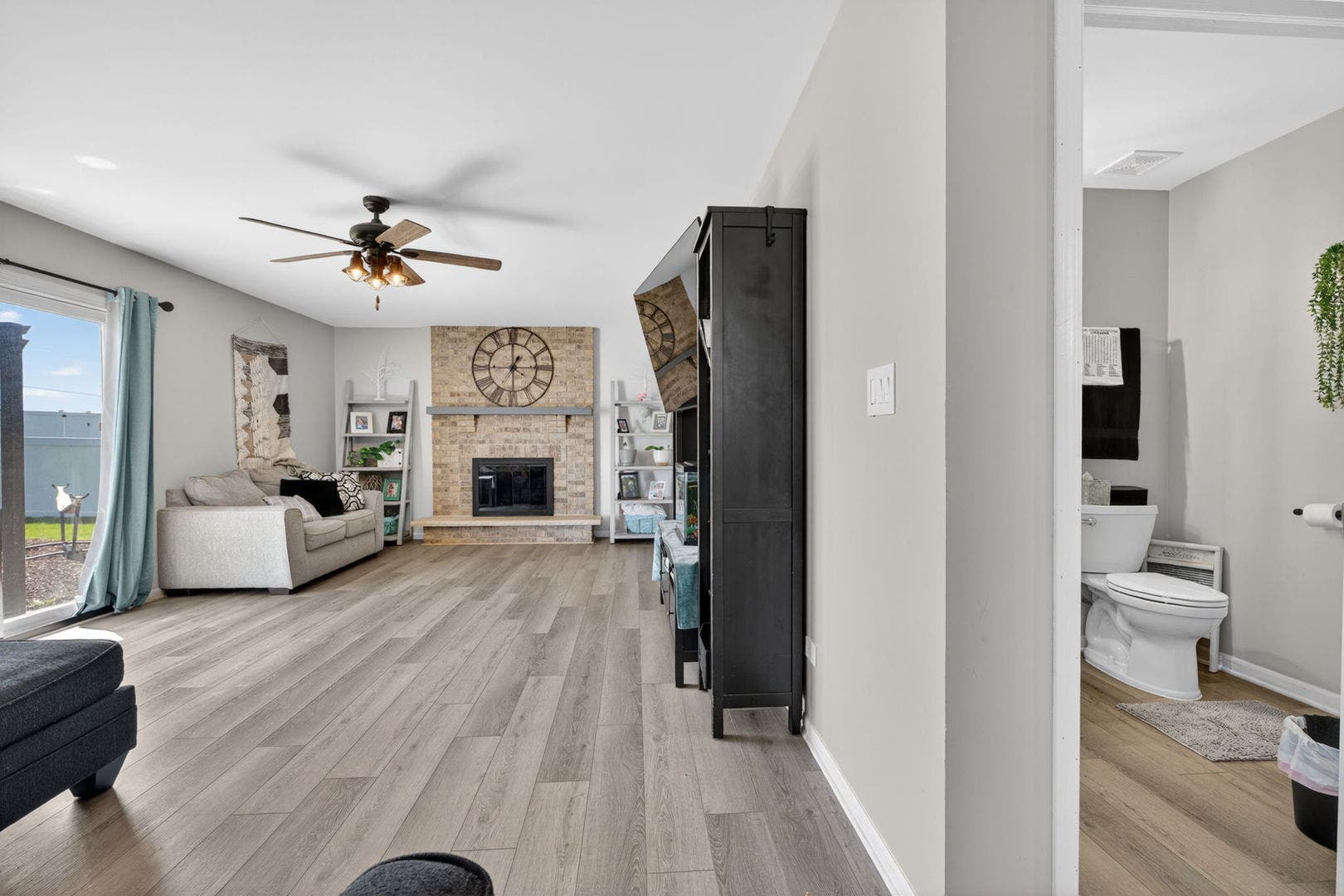 702 Longwood Court, Minooka, IL 60447