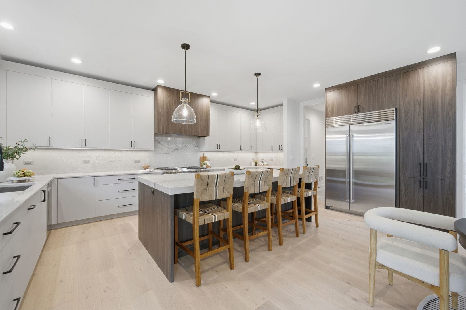 440 Briarhill Lane, Glenview, IL 60025 440 Briarhill Lane, Glenview, IL 60025