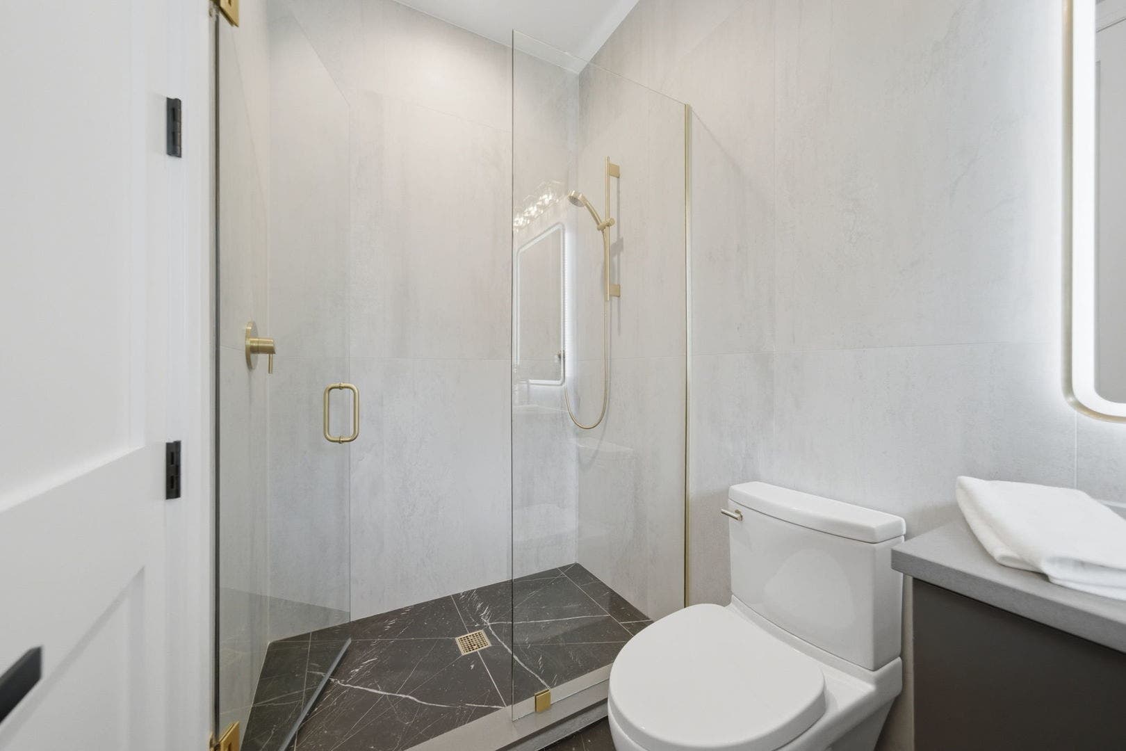 440 Briarhill Lane, Glenview, IL 60025 440 Briarhill Lane, Glenview, IL 60025