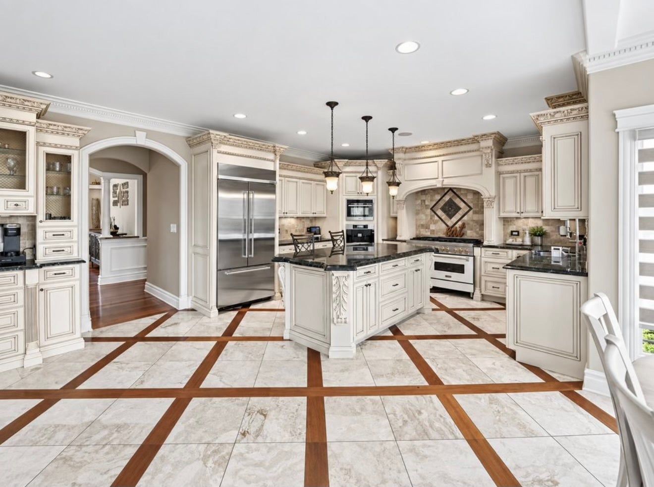 11910 Bates Court, Orland Park, IL 60467