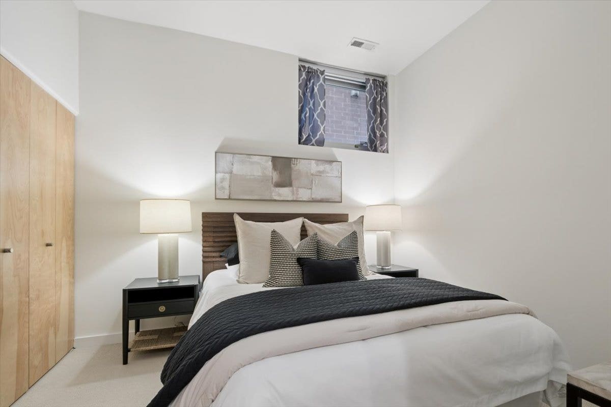 1721 N Sheffield Avenue, #101, Chicago, IL 60614