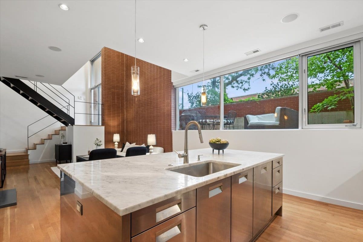 1721 N Sheffield Avenue, #101, Chicago, IL 60614