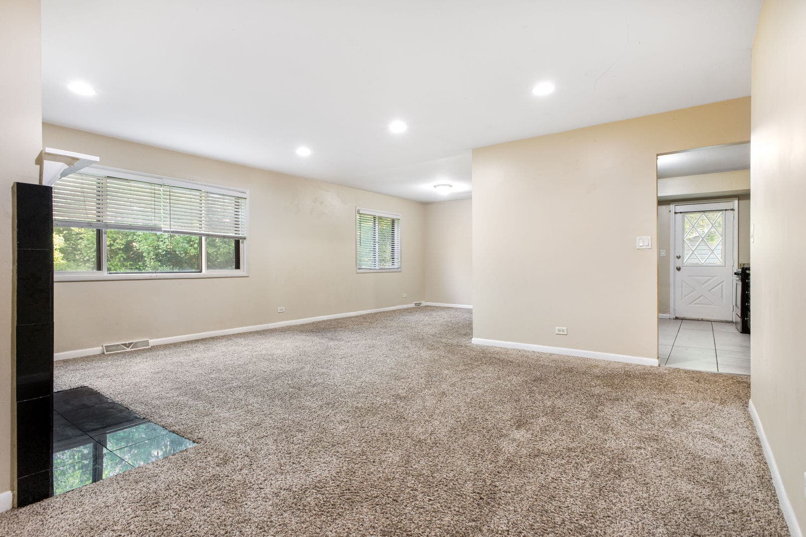 504 Nassau Avenue, Bolingbrook, IL 60440