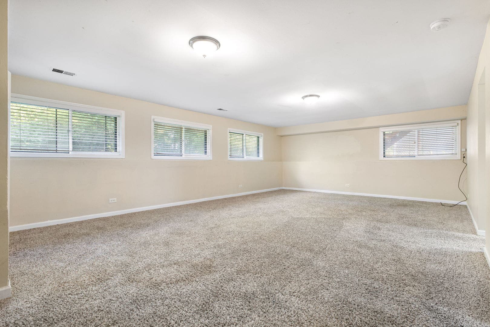504 Nassau Avenue, Bolingbrook, IL 60440