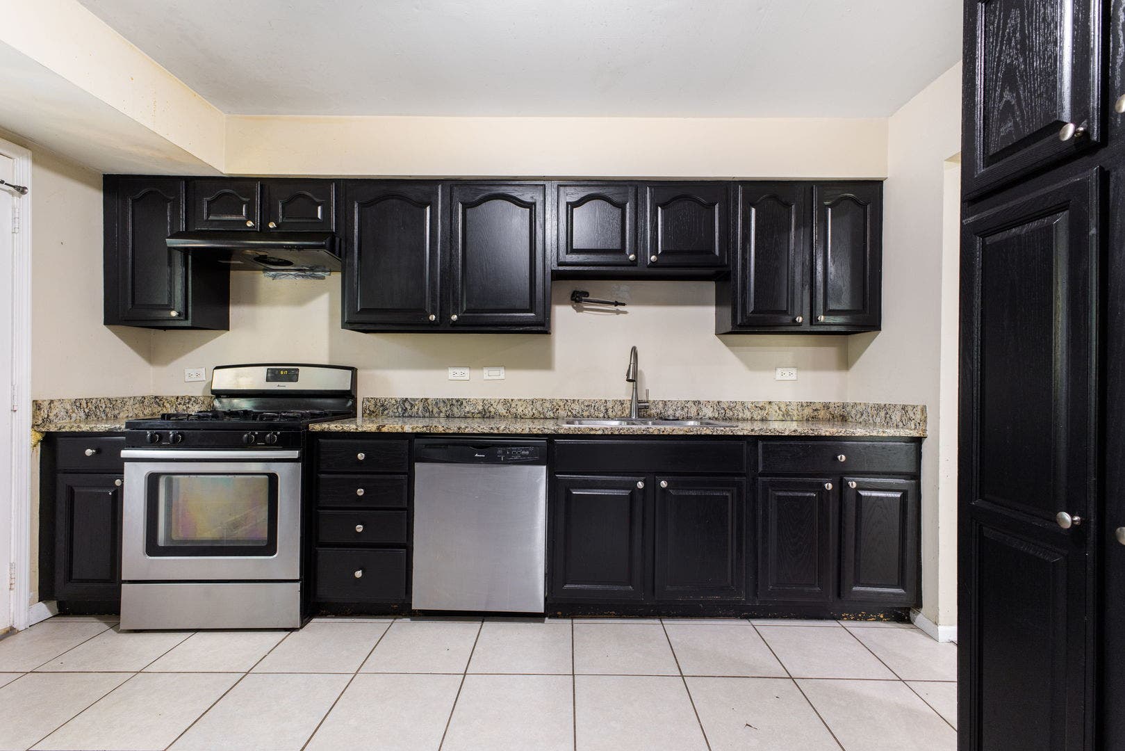 504 Nassau Avenue, Bolingbrook, IL 60440