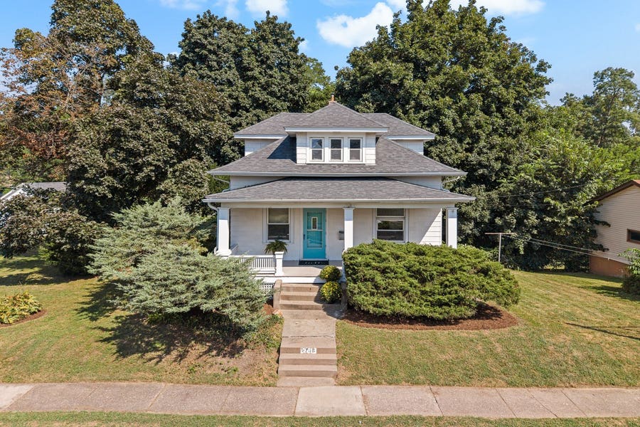Property photo for 2706 OAK Street, Bettendorf, IA