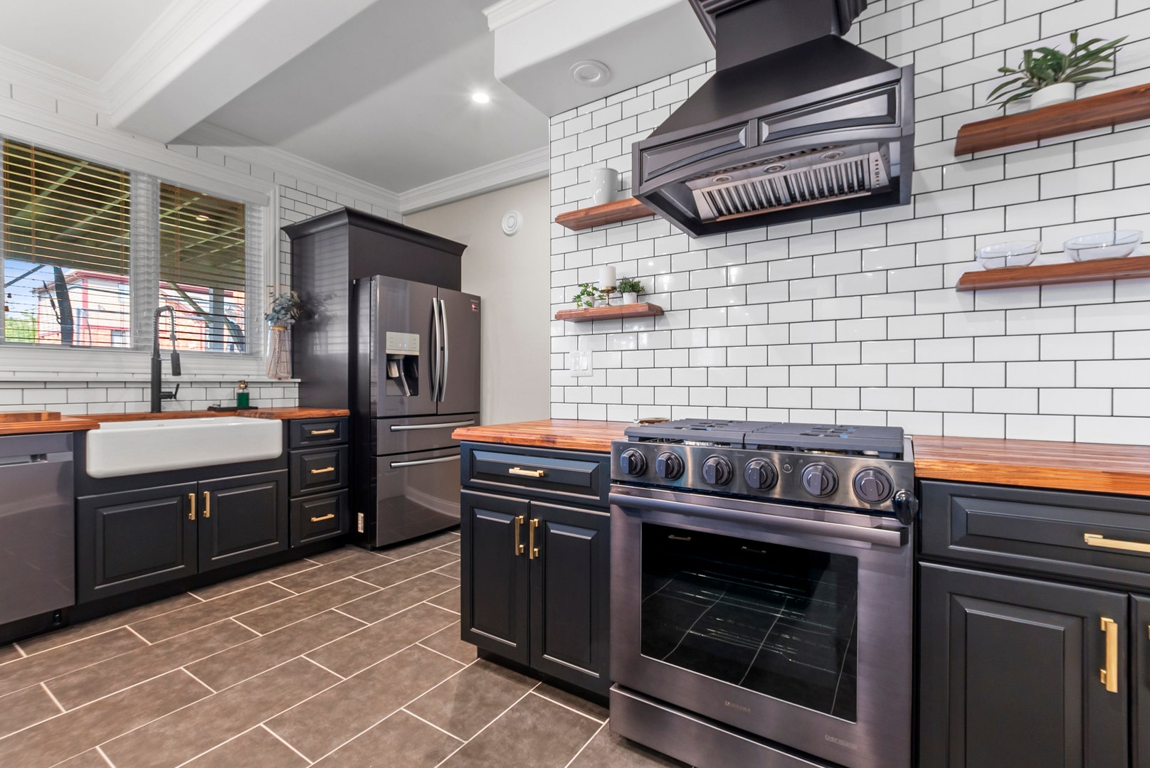 14040 Bunratty Court, Orland Park, IL 60467 Basement Gourmet Kitchen
