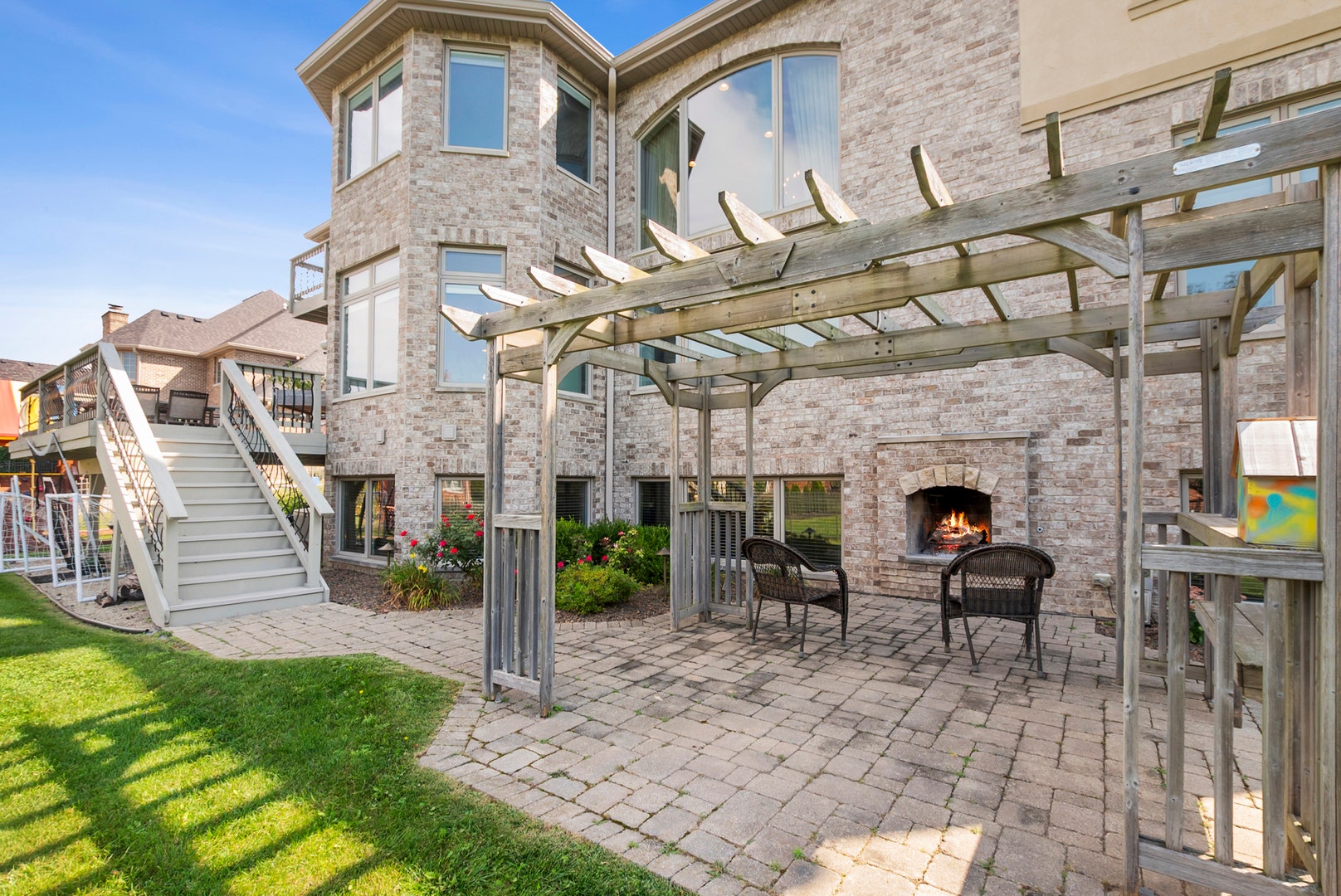 14040 Bunratty Court, Orland Park, IL 60467 Outdoor Fireplace and Paver Seating