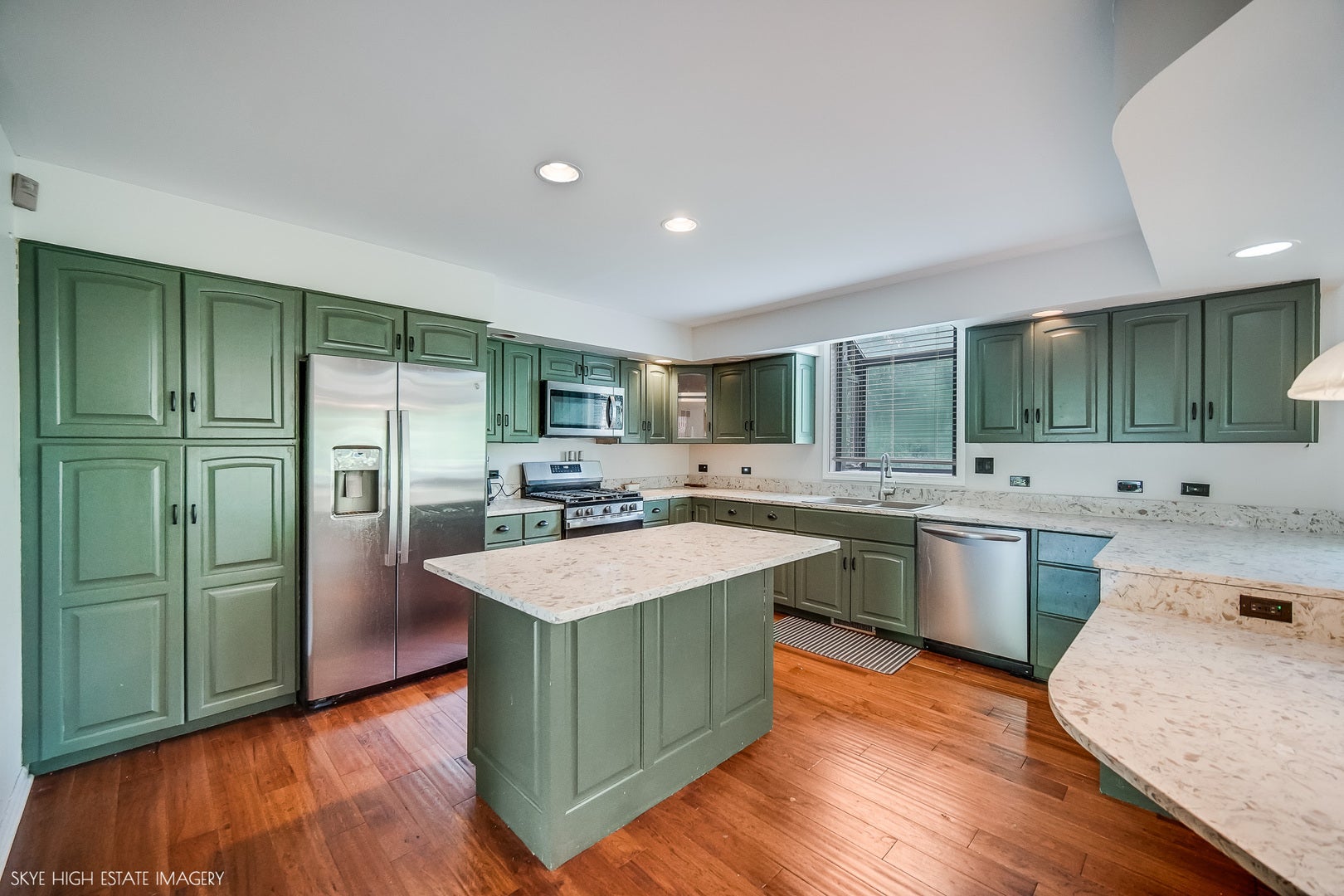 3636 Quince Court, Downers Grove, IL 60515 3636 Quince Court, Downers Grove, IL 60515