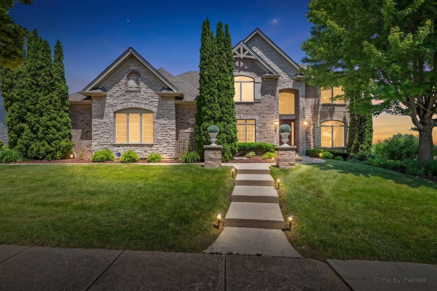 Property photo for 3674 Broadleaf Avenue, Elgin, IL
