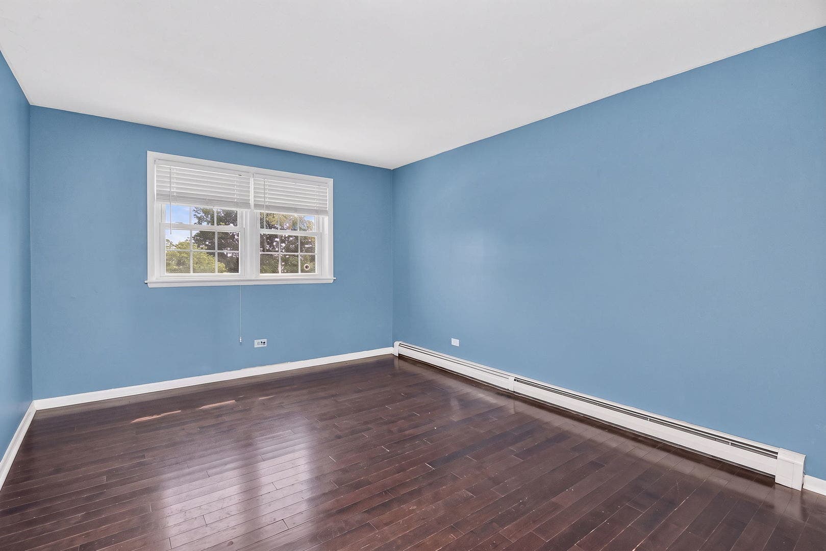 2411 Ogden Avenue, #11, Downers Grove, IL 60515