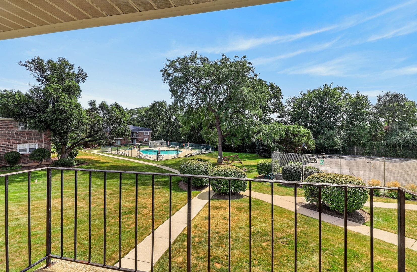 2411 Ogden Avenue, #11, Downers Grove, IL 60515