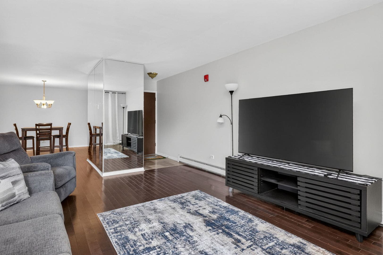 2411 Ogden Avenue, #11, Downers Grove, IL 60515