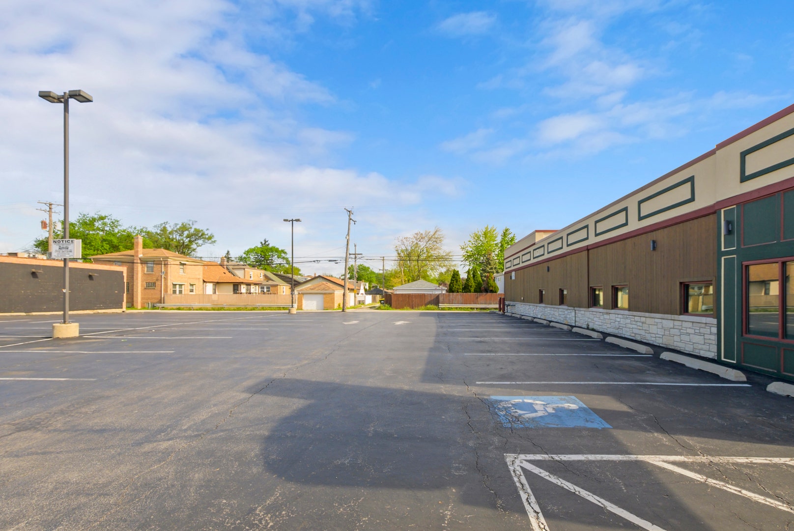 3422 W 95th Street, Evergreen Park, IL 60805 Parking