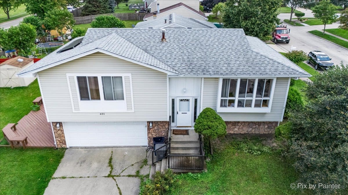 401 Longford Drive, Elgin, IL 60120 401 Longford Drive, Elgin, IL 60120