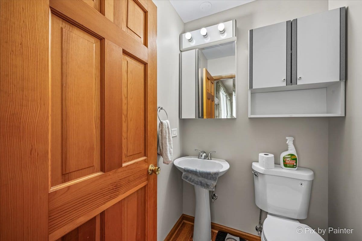 401 Longford Drive, Elgin, IL 60120 401 Longford Drive, Elgin, IL 60120