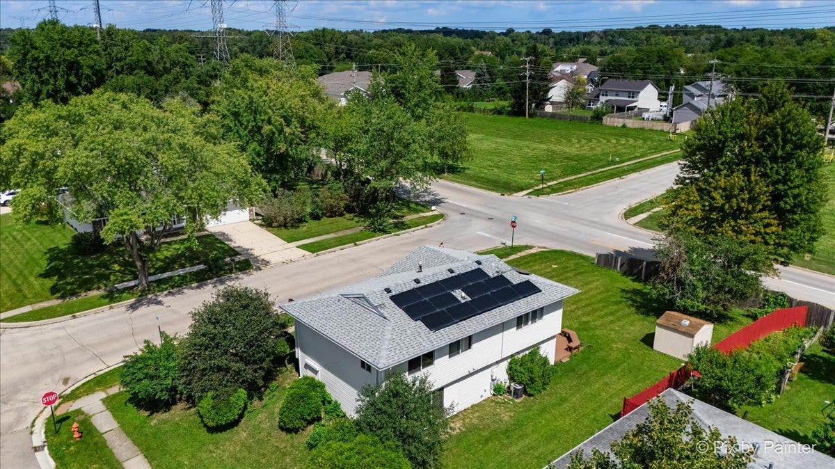 401 Longford Drive, Elgin, IL 60120 401 Longford Drive, Elgin, IL 60120