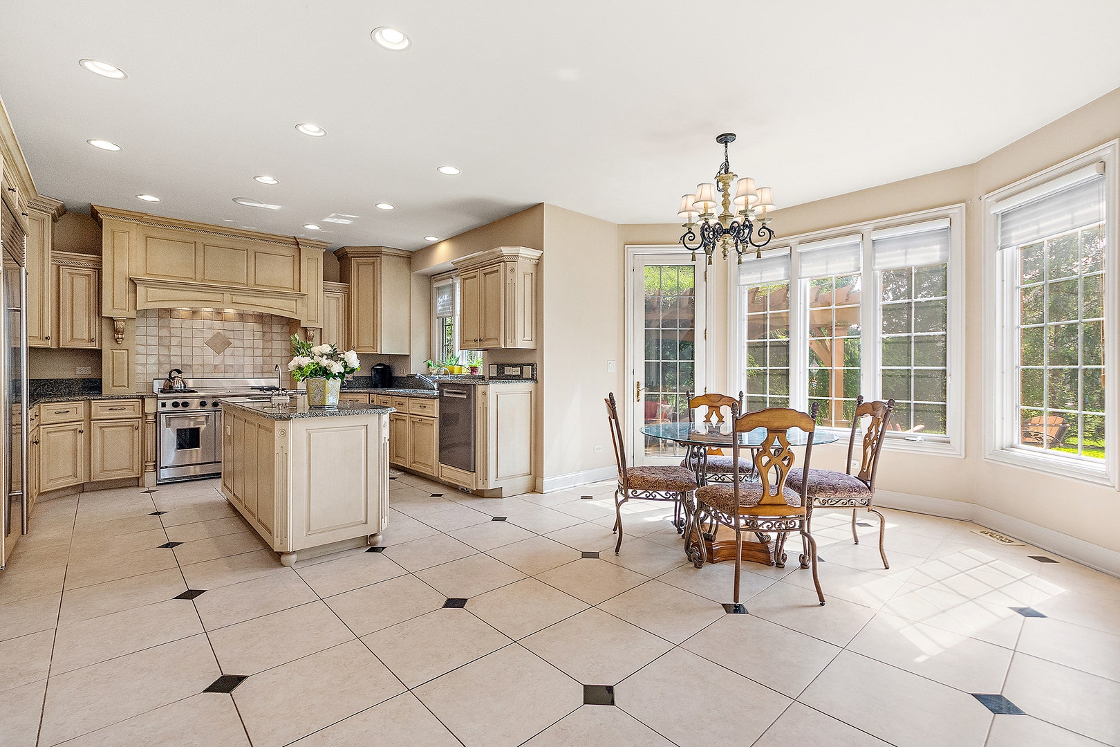 22602 Granite Drive, Frankfort, IL 60423 22602 Granite Drive, Frankfort, IL 60423