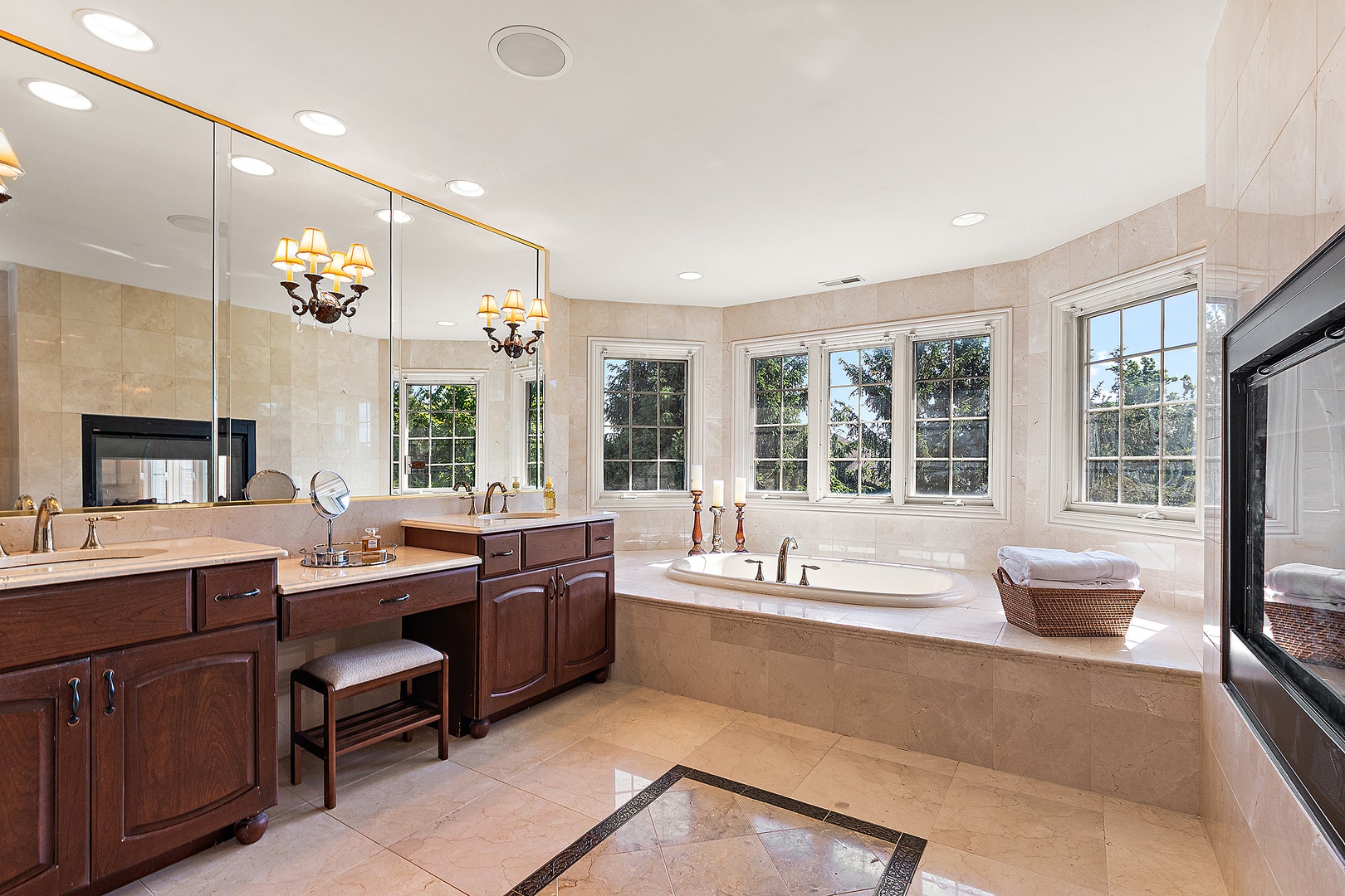 22602 Granite Drive, Frankfort, IL 60423 22602 Granite Drive, Frankfort, IL 60423