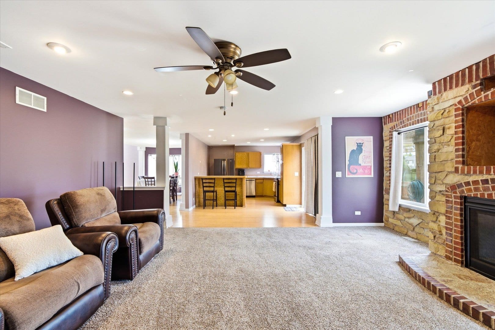 1904 Ione Lane, Aurora, IL 60503 1904 Ione Lane, Aurora, IL 60503