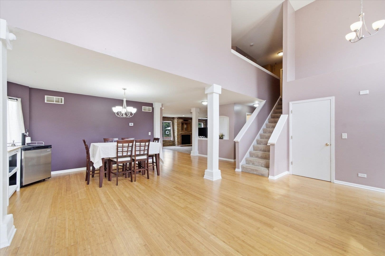 1904 Ione Lane, Aurora, IL 60503 1904 Ione Lane, Aurora, IL 60503