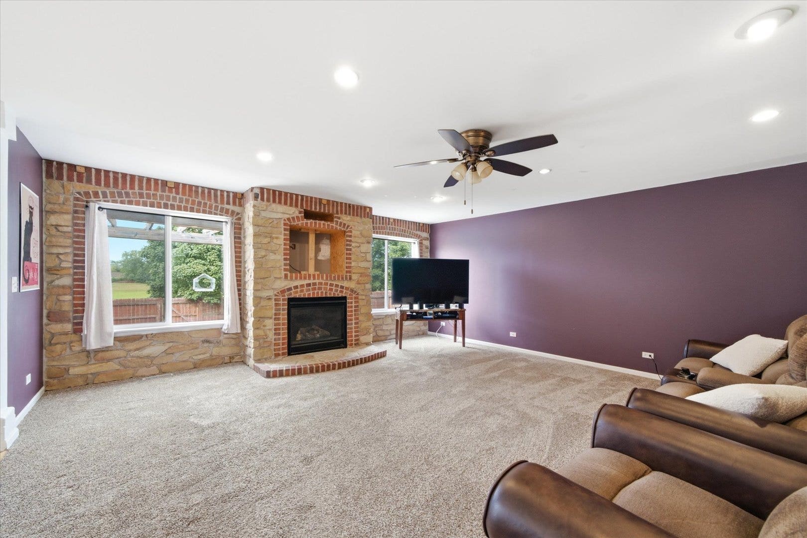 1904 Ione Lane, Aurora, IL 60503 1904 Ione Lane, Aurora, IL 60503