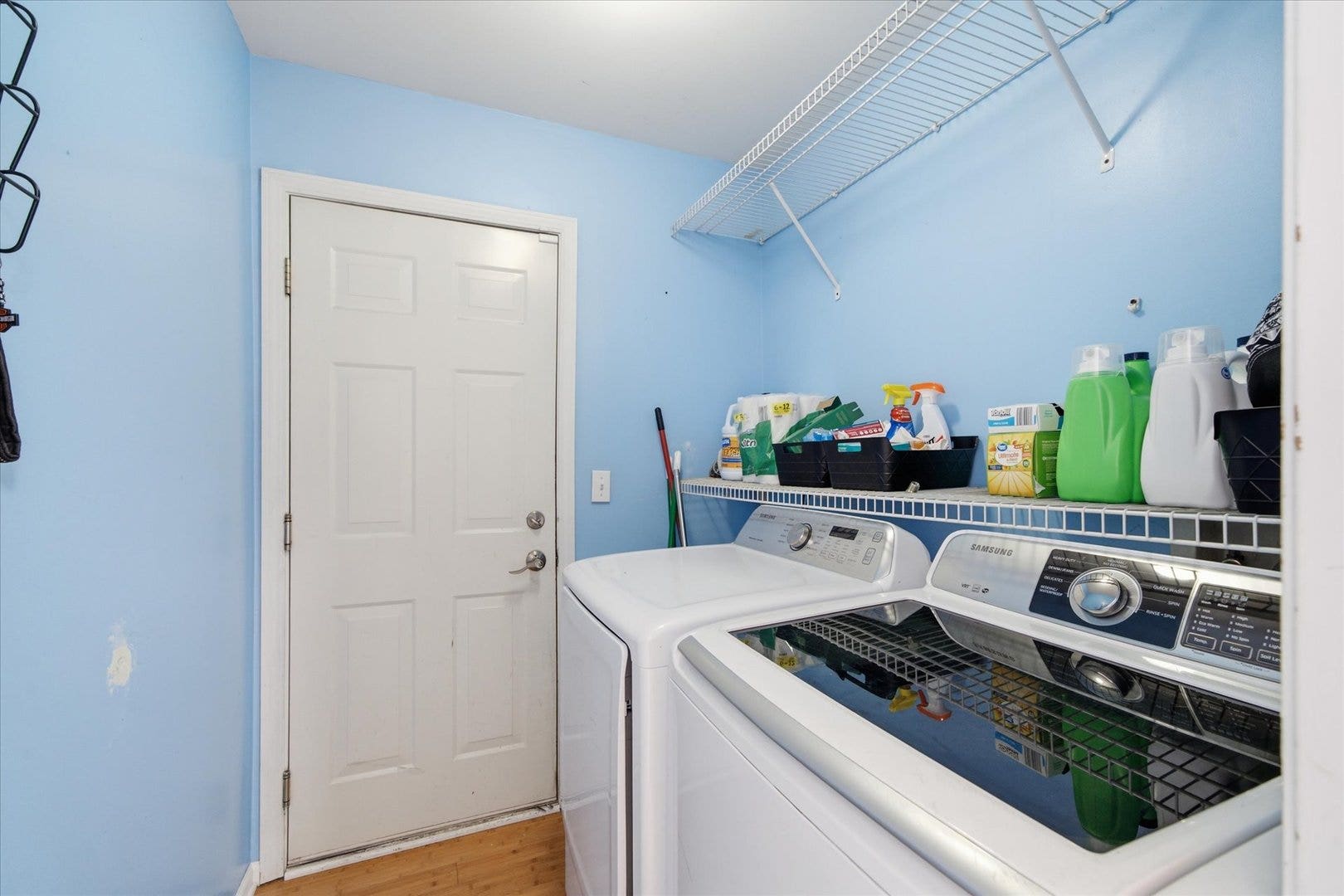 1904 Ione Lane, Aurora, IL 60503 1904 Ione Lane, Aurora, IL 60503
