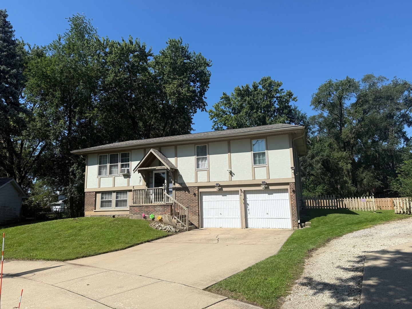 311 Robinhood Court, Bolingbrook, IL 60440 311 Robinhood Court, Bolingbrook, IL 60440