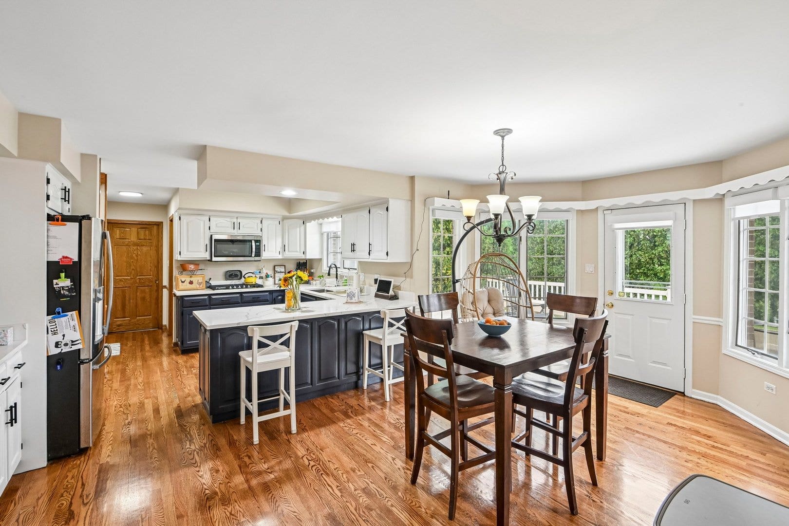 7916 Dooneen Avenue, Tinley Park, IL 60477
