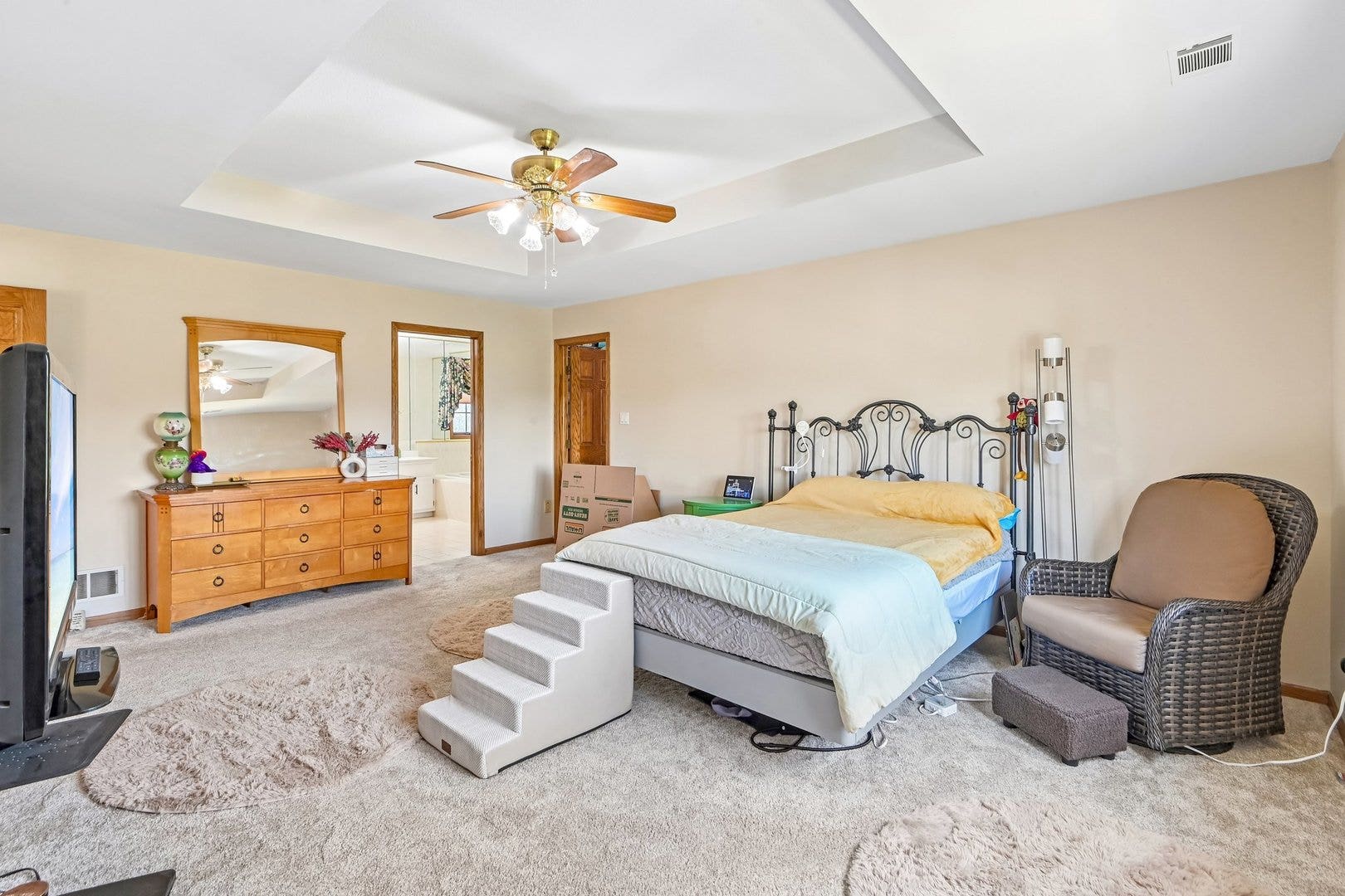 7916 Dooneen Avenue, Tinley Park, IL 60477