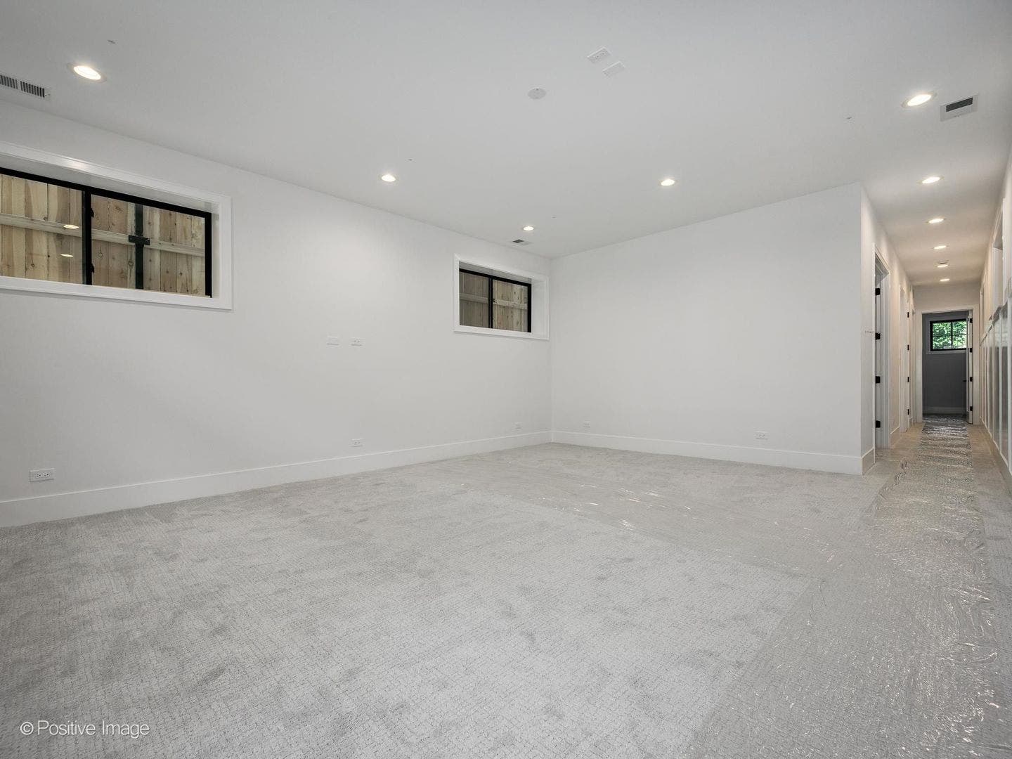 2714 N Magnolia Avenue, Chicago, IL 60614
