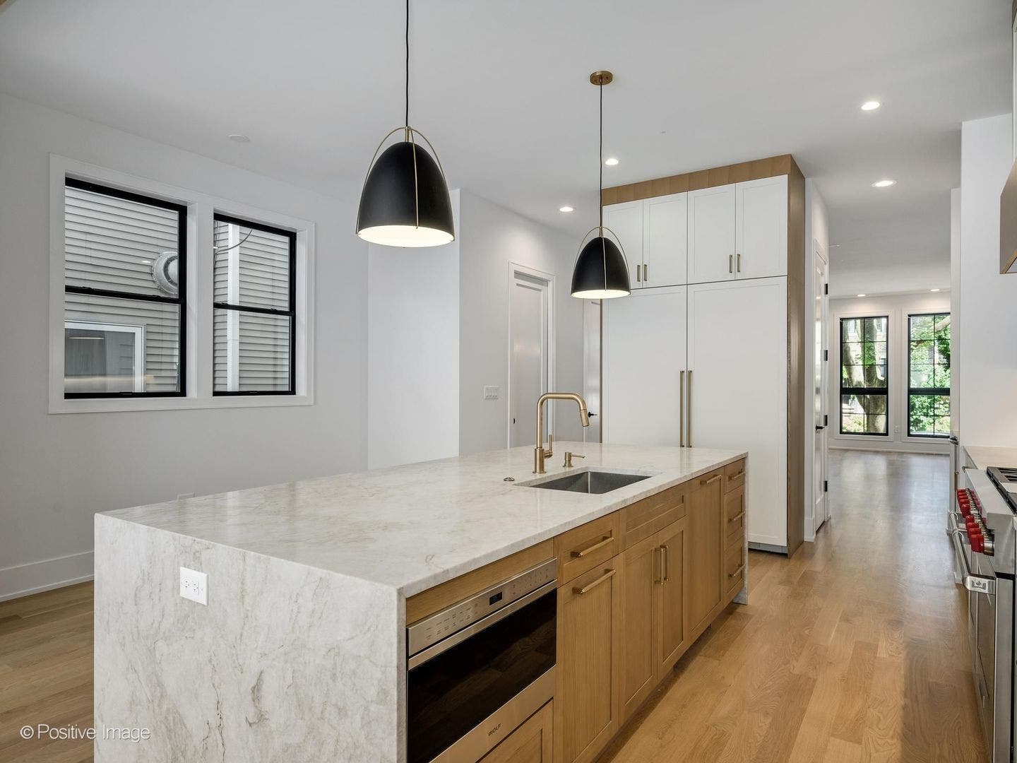 2714 N Magnolia Avenue, Chicago, IL 60614
