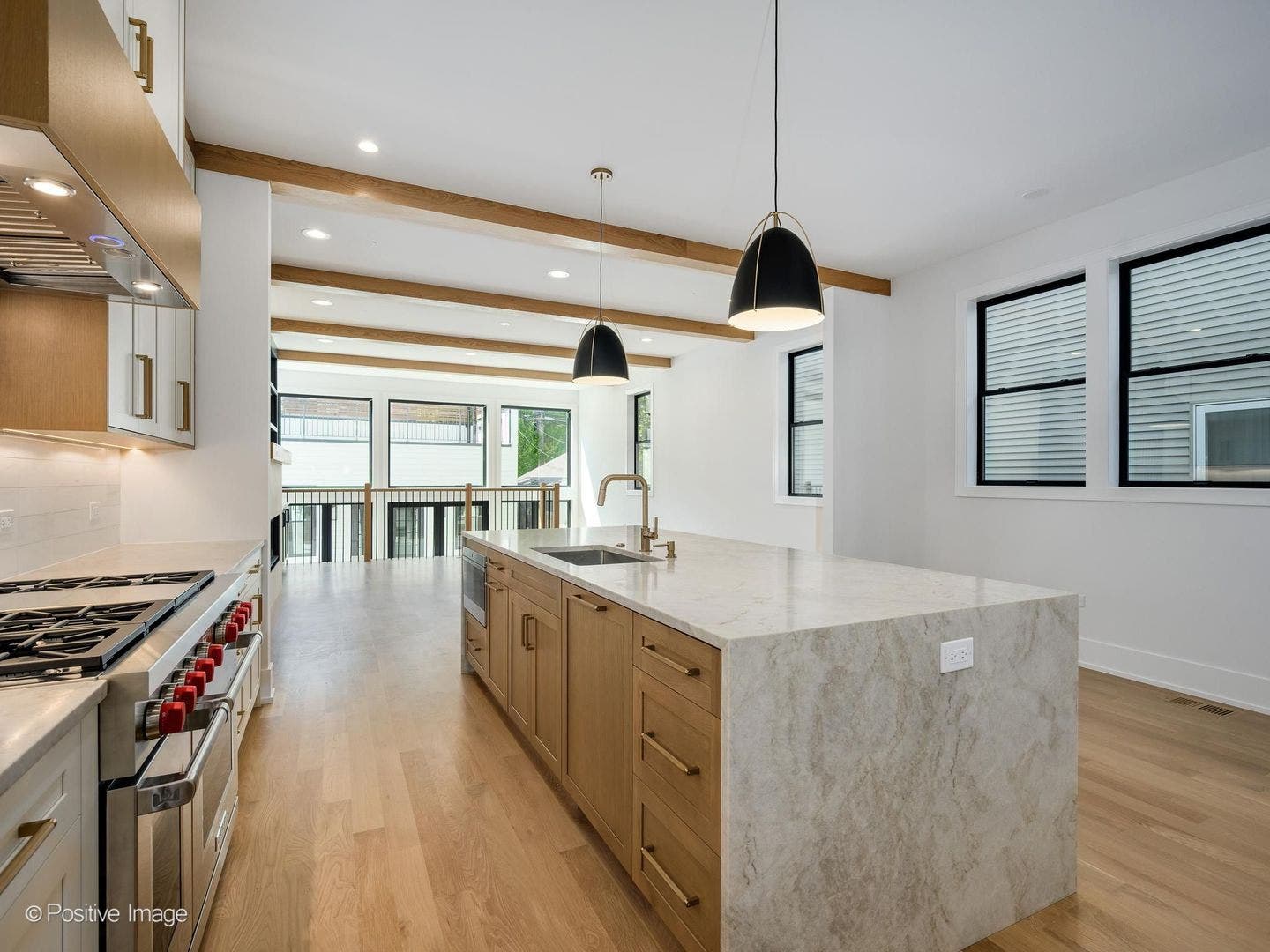2714 N Magnolia Avenue, Chicago, IL 60614