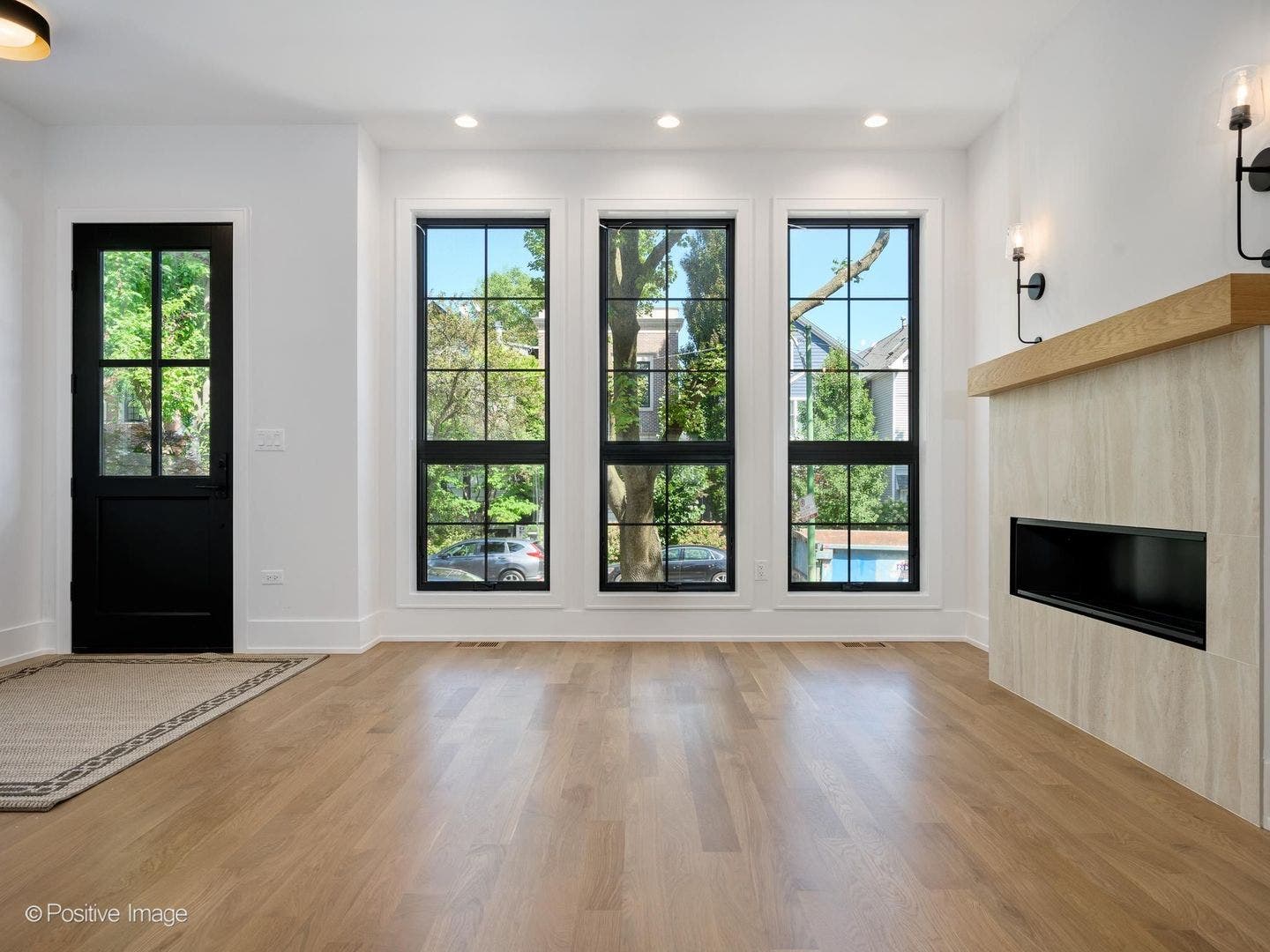 2714 N Magnolia Avenue, Chicago, IL 60614