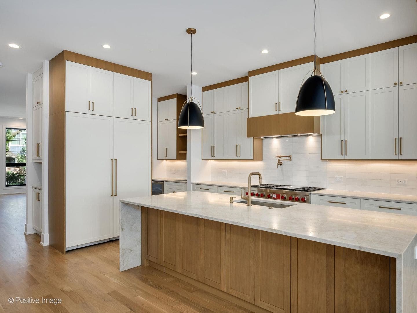 2714 N Magnolia Avenue, Chicago, IL 60614