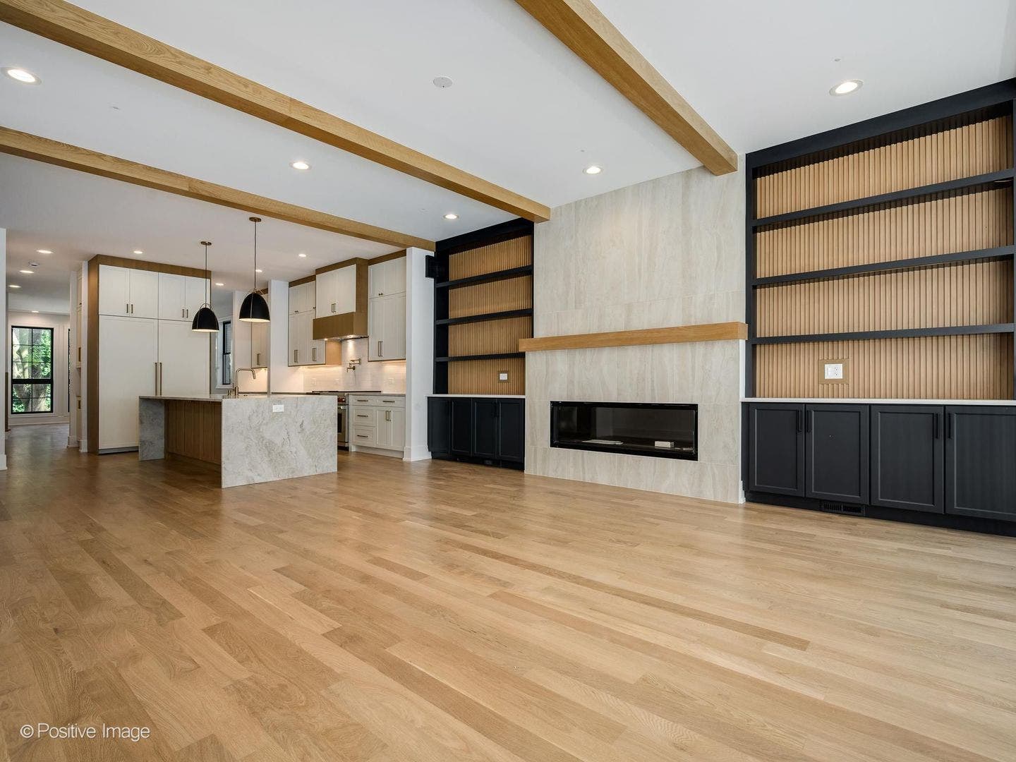 2714 N Magnolia Avenue, Chicago, IL 60614